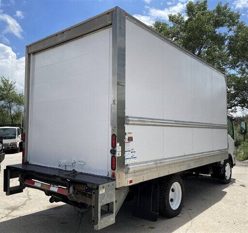 2019 Isuzu NPR HD