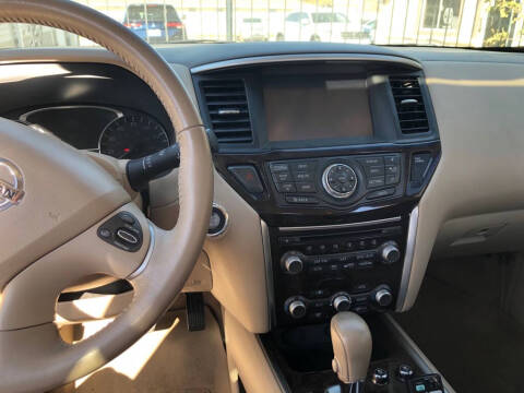 2015 Nissan Pathfinder