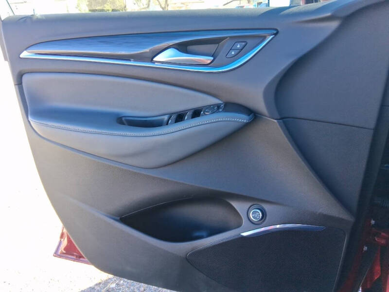 2022 Buick Enclave Essence