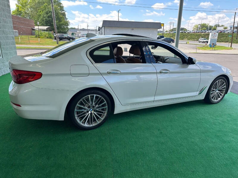 2018 BMW 5 Series 530i
