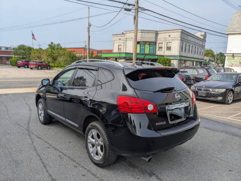 2011 Nissan Rogue SV