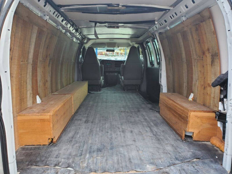 2018 GMC Savana 2500