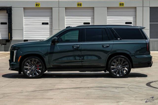 2025 Cadillac Escalade-V