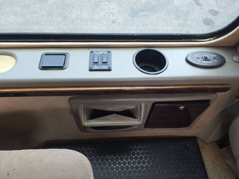 2003 Ford E-Series E-250 SD