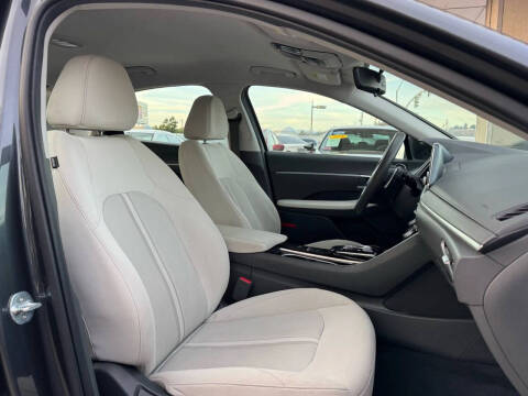 2021 Hyundai Sonata Hybrid Blue