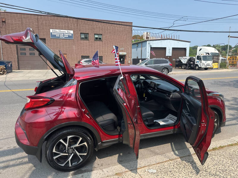 2018 Toyota C-HR XLE Premium