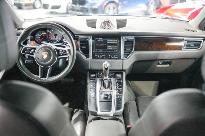 2016 Porsche Macan S