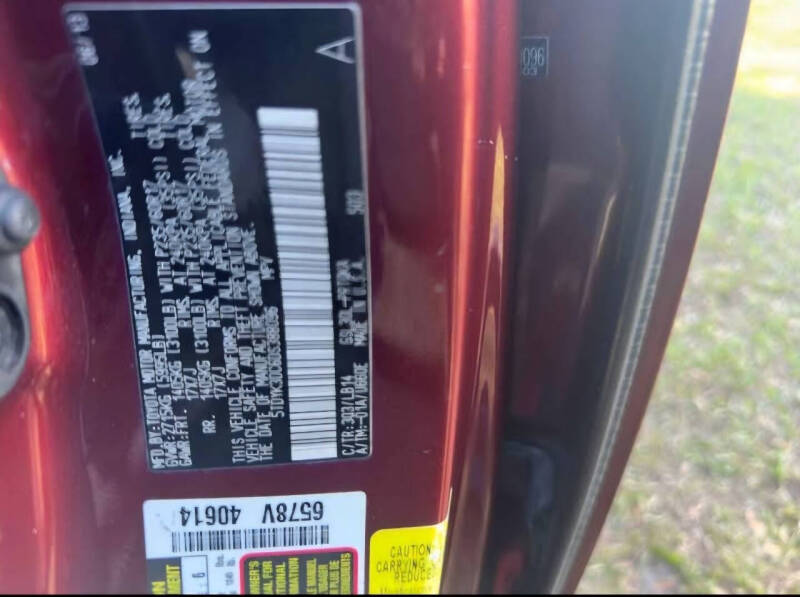 2013 Toyota Sienna XLE 8-Passenger