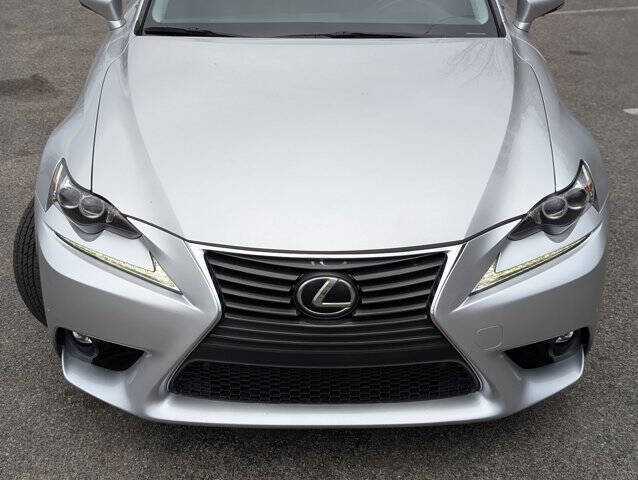 2016 Lexus IS 200t