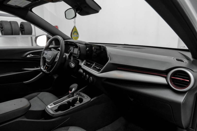 2024 Chevrolet Trax RS