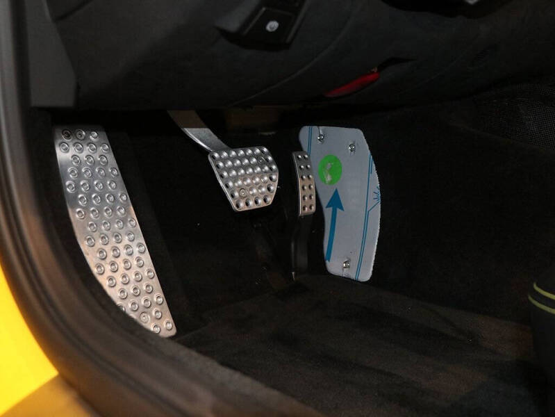 2021 Ferrari 812 GTS