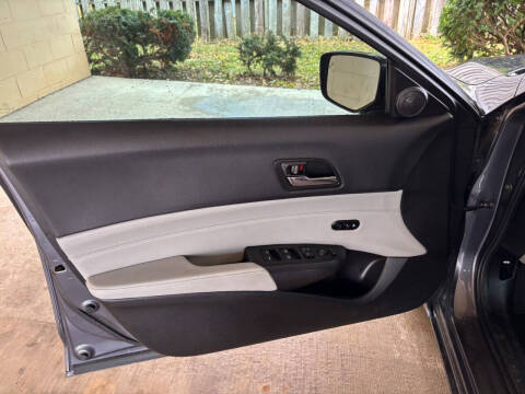 2017 Acura ILX w/Premium