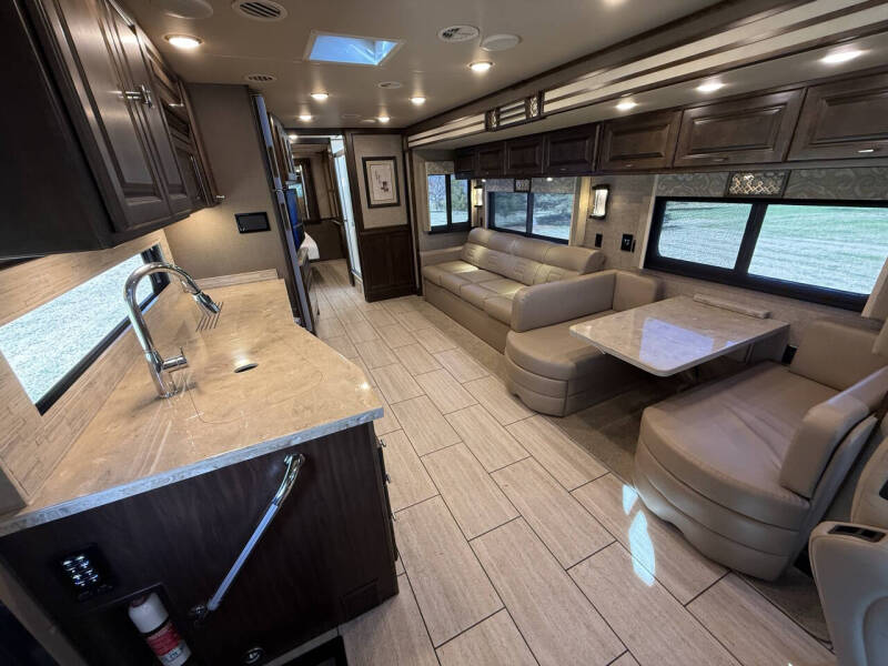 2019 Tiffin Allegro Open Road