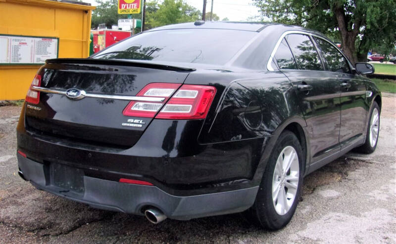 2014 Ford Taurus SEL