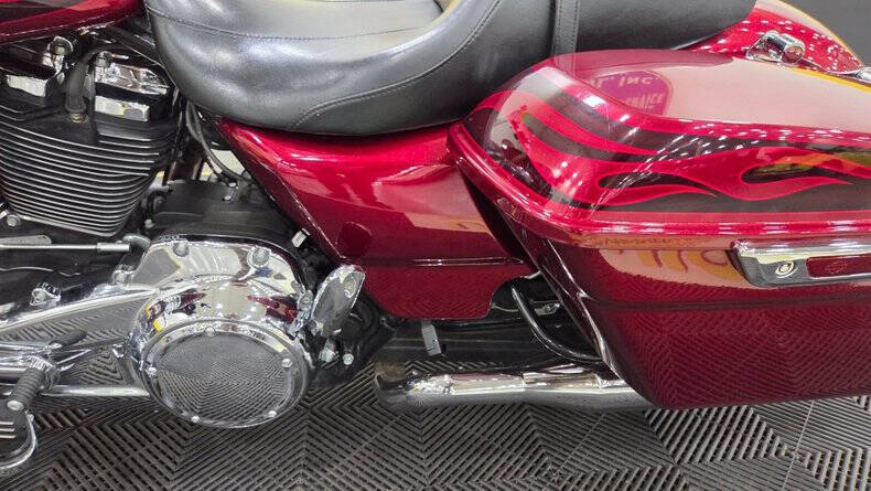 2017 Harley-Davidson FLH