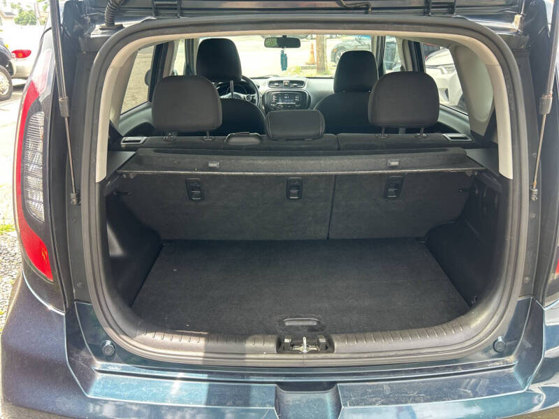 2017 Kia Soul +