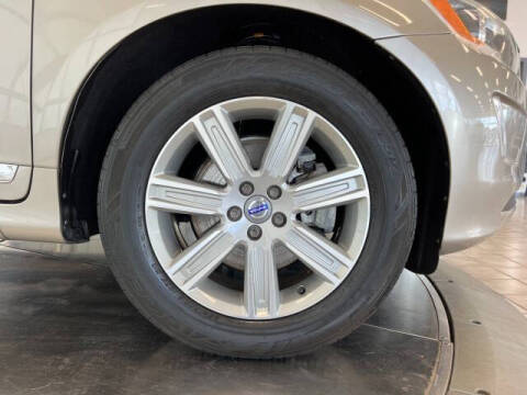 2016 Volvo XC60 T6 Drive-E