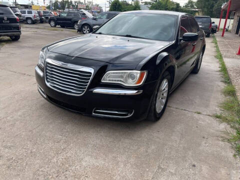 2014 Chrysler 300 for sale at Sam's Auto Sales in Houston TX