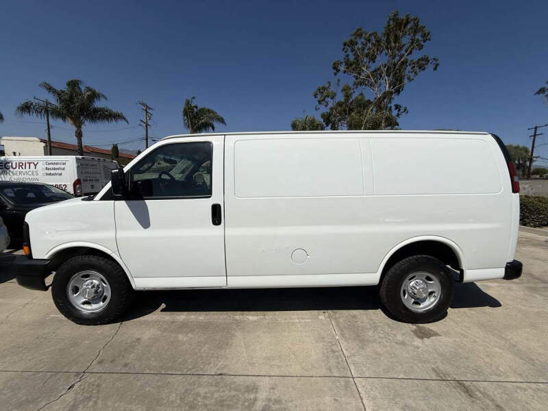2017 Chevrolet Express 2500
