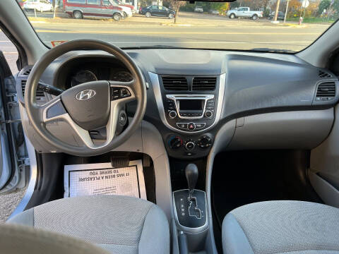 2014 Hyundai Accent GS
