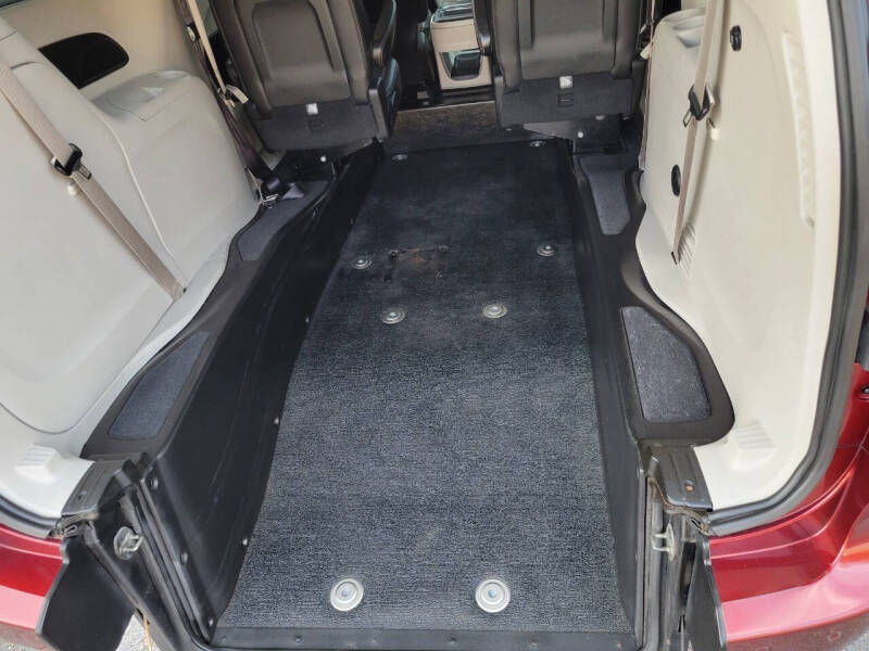2018 Chrysler WHEELCHAIR VAN