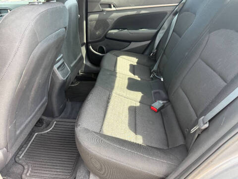 2018 Hyundai Elantra