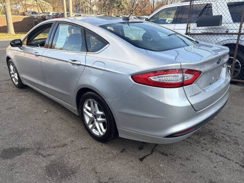 2013 Ford Fusion SE