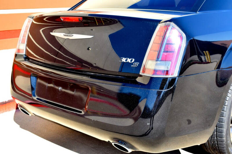 2015 Chrysler 300 Limited