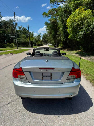 2011 Volvo C70 T5