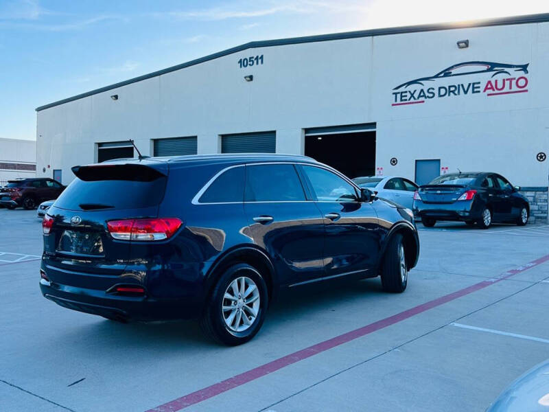 2017 Kia Sorento LX V6