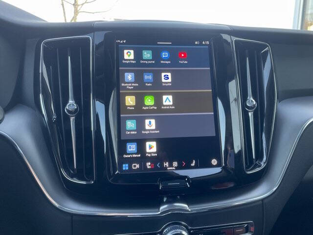 2025 Volvo XC60 B5 Core Dark Theme
