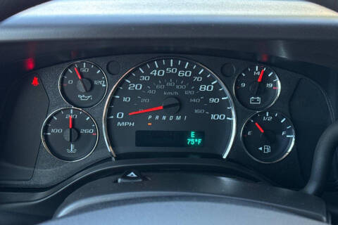 2025 Chevrolet Express 2500