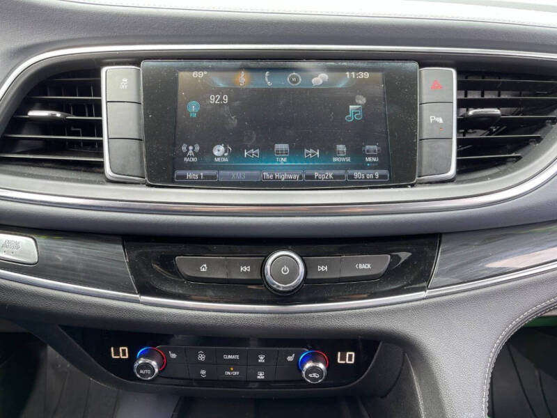 2018 Buick Enclave Essence