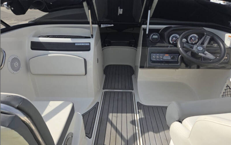 2018 Bayliner VR5 Bowrider