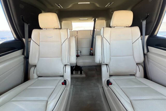 2023 Cadillac Escalade Premium Luxury