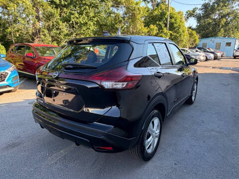 2022 Nissan Kicks S