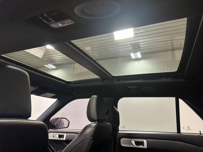 2022 Ford Explorer ST-Line