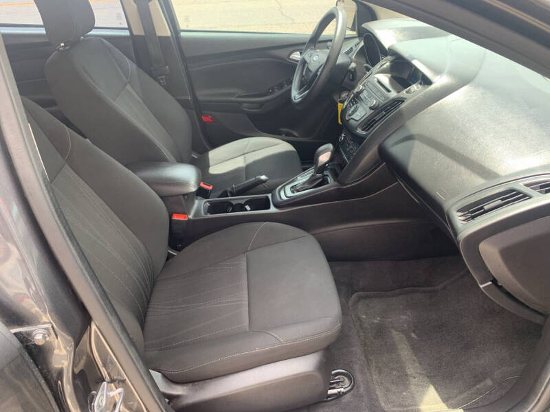 2017 Ford Focus SE