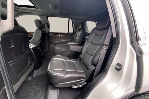 2018 Cadillac Escalade Luxury