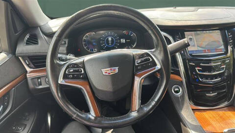 2017 Cadillac Escalade Luxury