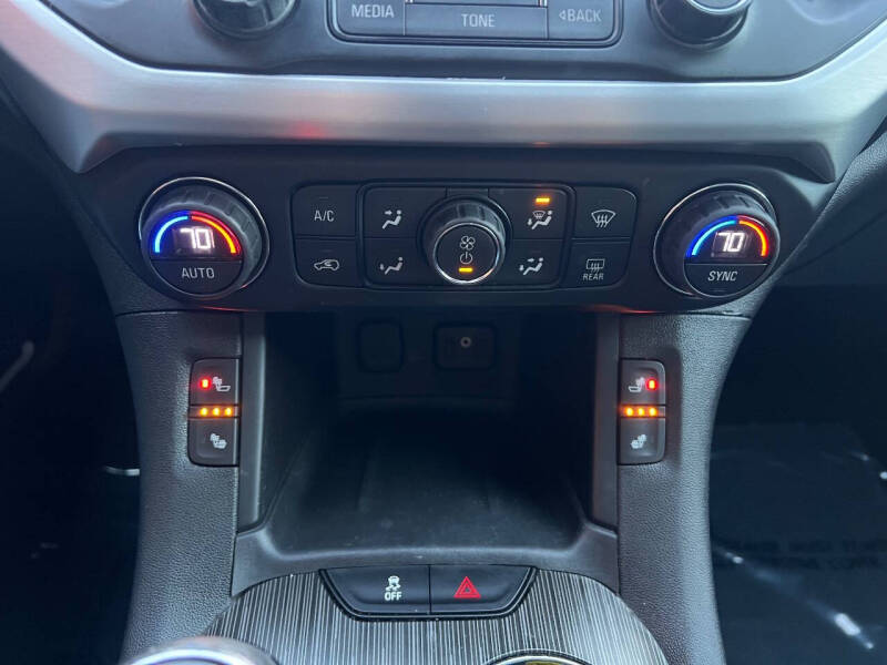 2017 GMC Acadia SLT-1