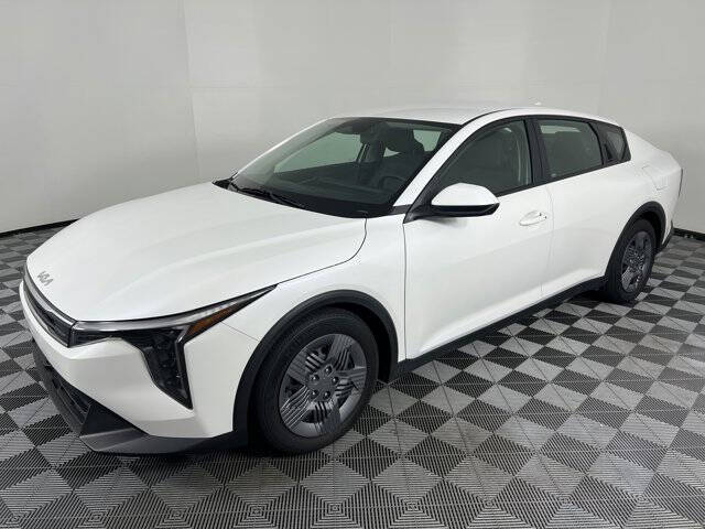2025 Kia K4 LX