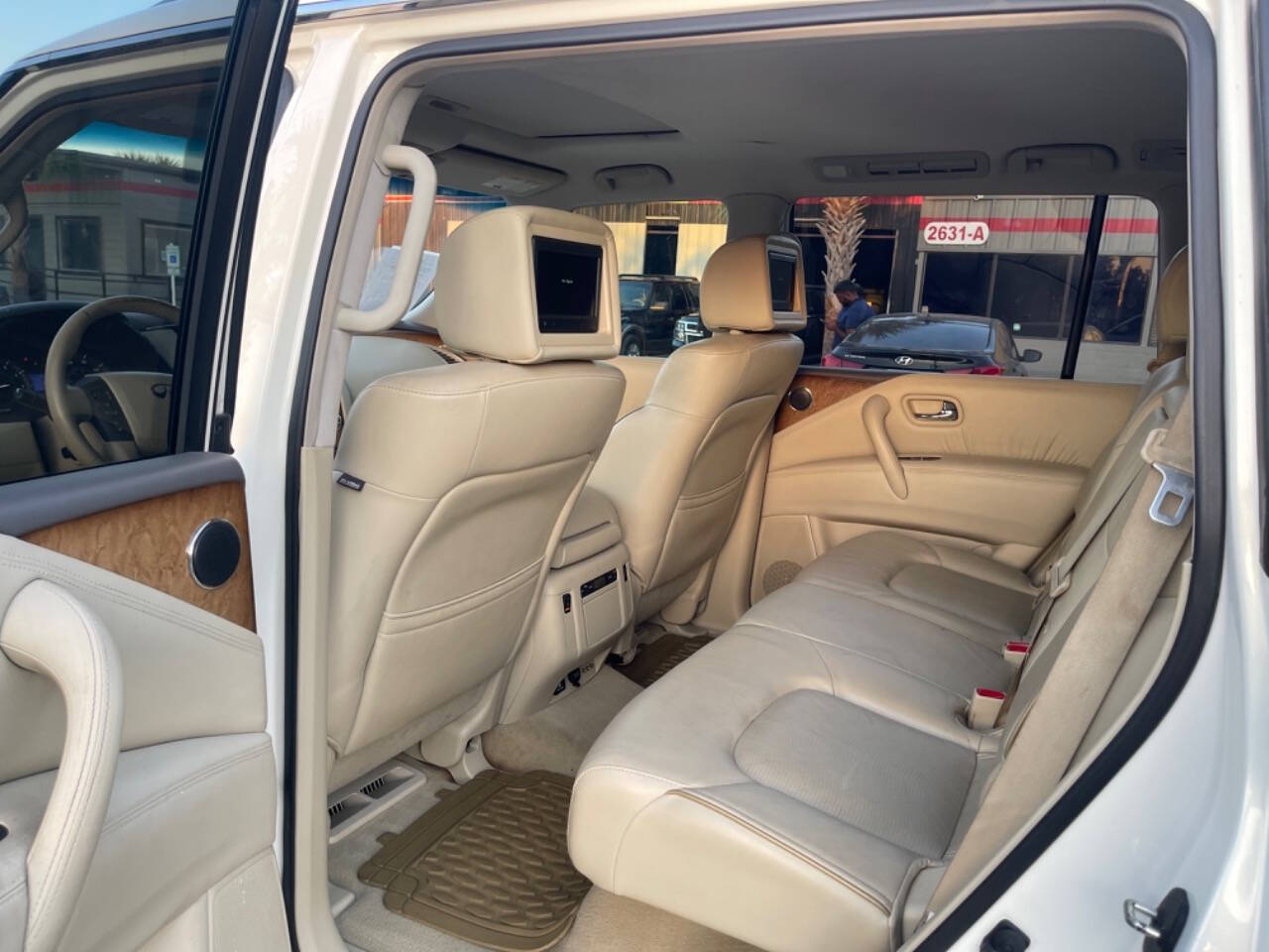 2014 INFINITI QX80 for sale at SMART CHOICE AUTO in Pasadena, TX