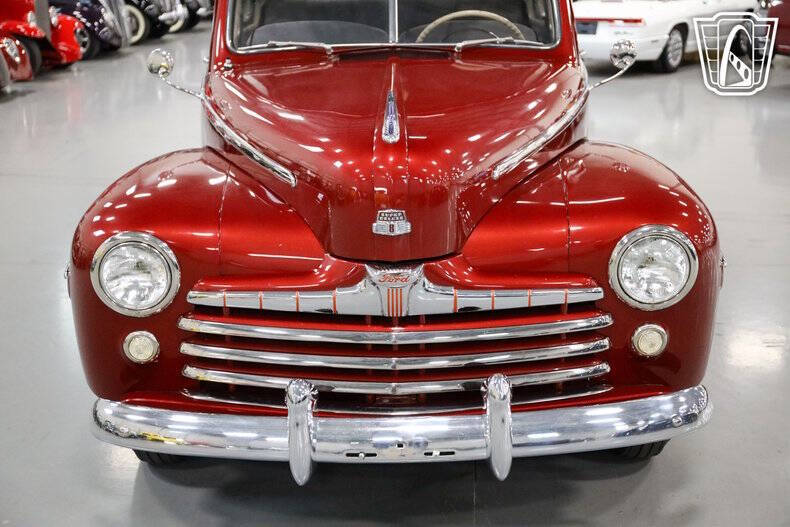 1947 Ford Deluxe