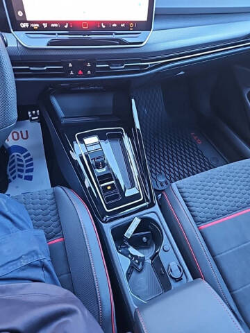 2026 Volkswagen Golf GTI SE