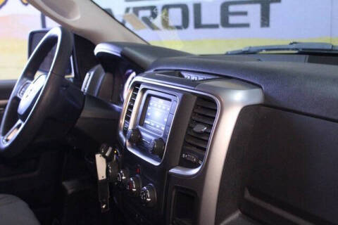 2024 RAM 1500 Classic SLT