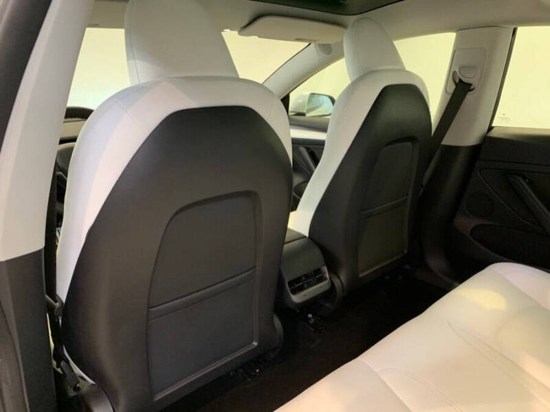 2023 Tesla Model 3 Performance
