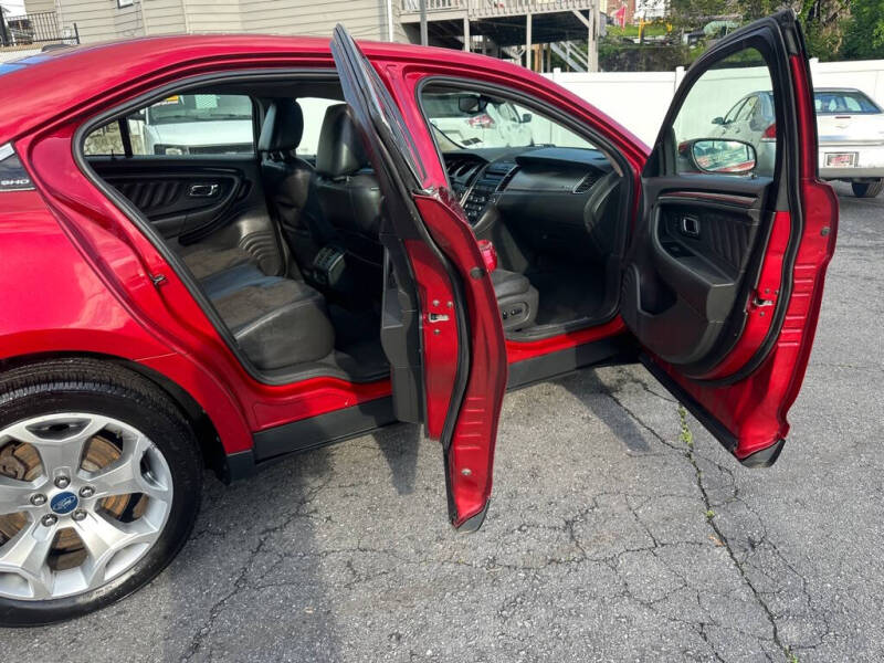 2010 Ford Taurus SHO