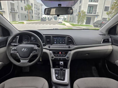2018 Hyundai Elantra