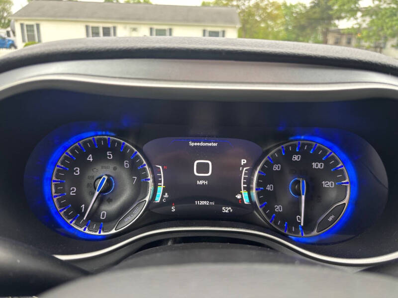 2022 Chrysler Pacifica Touring